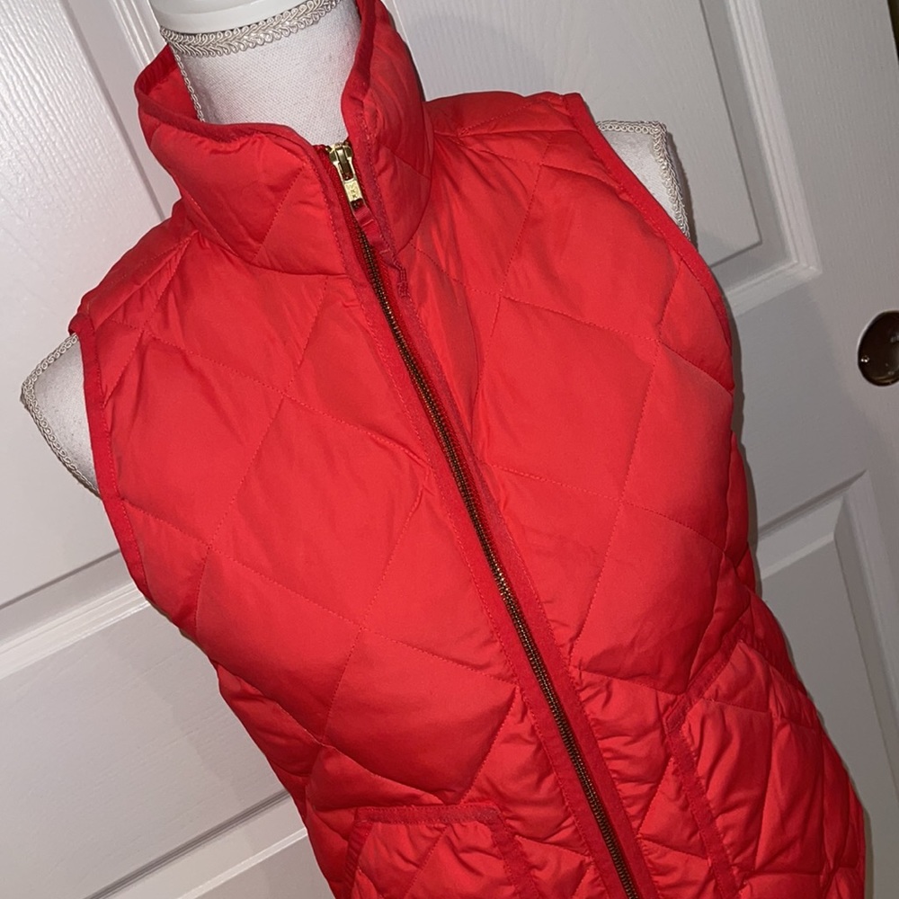 J crew Factory puffer vest coral size XS - Picture 2 of 4